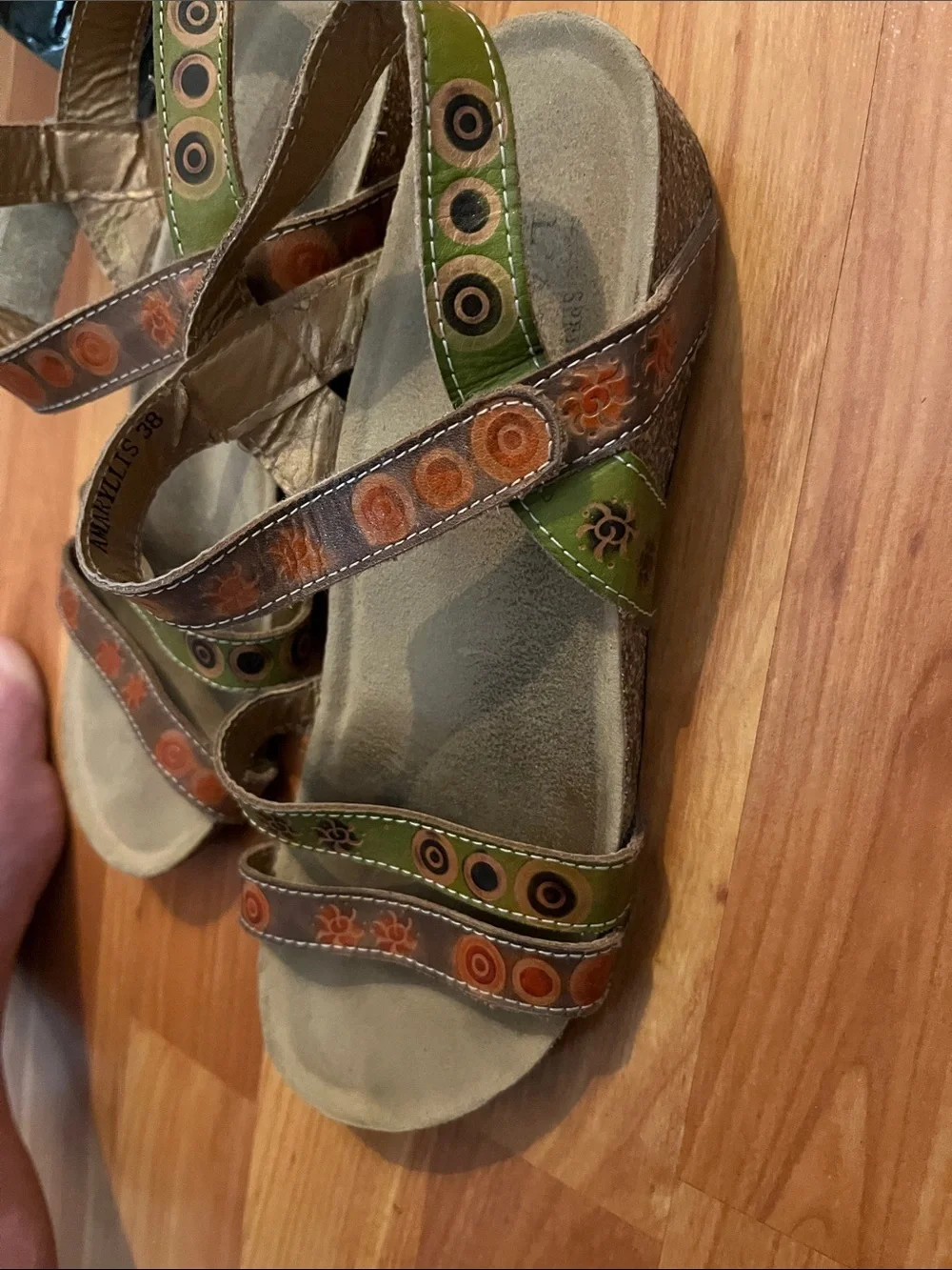 L'Artiste by Spring Step Amaryllis sandals featuring green and orange  Size 38